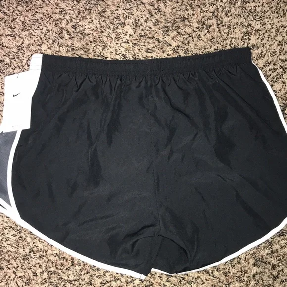 Nike Women's Black Running Shorts Size Small | NWT! - Picture 3 of 4
